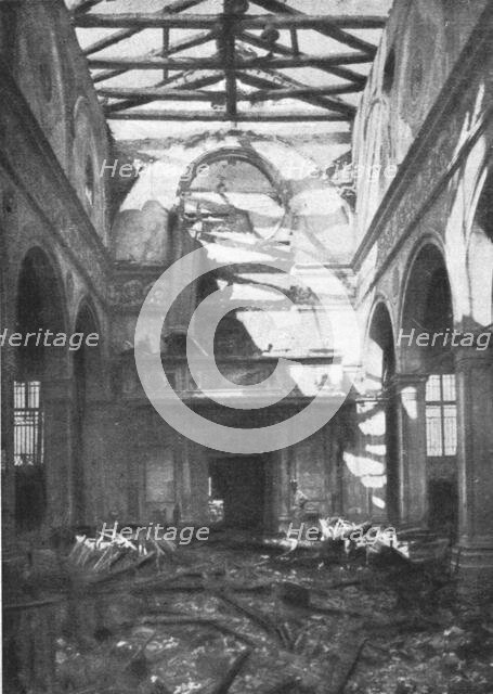 'Les destructions de monuments a Venise; Interieur de l'eglise Santa-Maria Formosa', 1916. Creator: Unknown.