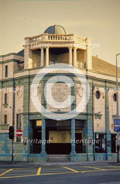 Flea and Firkin Public House, Grosvenor Street, Manchester, 1990-1994. Creator: Norman Walley.