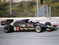 Mario Andretti racing a JPS Lotus-Cosworth 78, Spanish Grand Prix, Jarama, Spain, 1977. Artist: Unknown