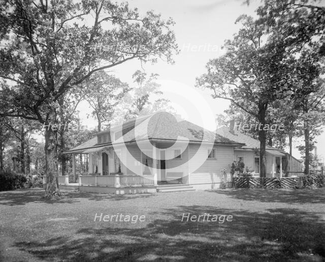 Country club, rear view, Walkerville, Ont., between 1905 and 1915. Creator: Unknown.
