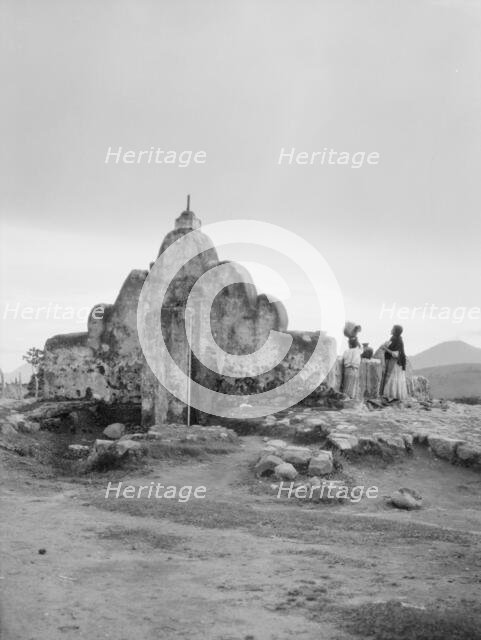 Travel views of Cuba and Guatemala, between 1899 and 1926. Creator: Arnold Genthe.