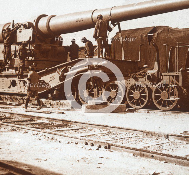 370 railway gun named 'Louise', Mailly, northern France, c1914-c1918. Artist: Unknown.