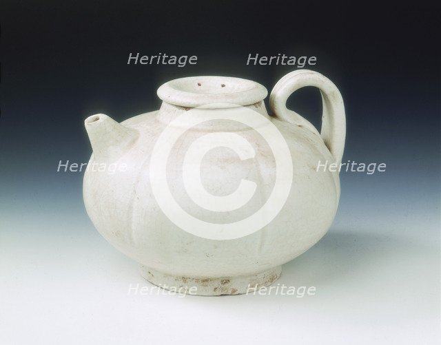 White glazed melon-shaped wine pot, Five Dynasties-early Northern Song dynasty, China, 10th century. Artist: Unknown