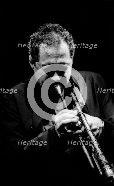 Mark Isham, Ronnie Scott's, Soho, London, June 1999. Artist: Brian O'Connor.