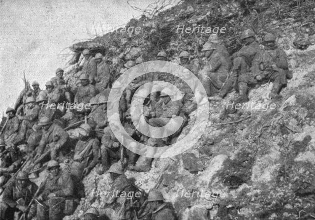 'Dans les forts reconquis de Douaumont et de Vaux; ce qui restait, le 25 octobre, de..., 1916. Creator: Unknown.