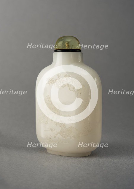White glass snuff bottle, China, Qing dynasty, 1644-1911. Creator: Unknown.