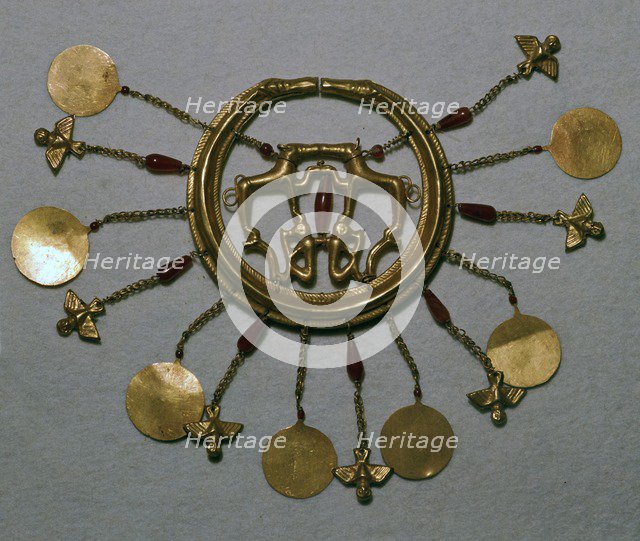 Gold earring from the Aegina treasure, 17th century BC. Artist: Unknown