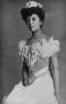 Alice Roosevelt, b. 1884, 1902. Creator: Frances Benjamin Johnston.