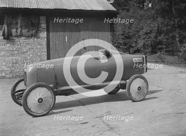 Andre Lombard in his Salmson single seater racing car, Brooklands, Surrey, 1922. Artist: Bill Brunell.