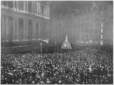 Twelve o'clock on New Year's Eve outside St Paul's Cathedral, London, c1902 (1903). Artist: Unknown.