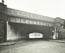 Railway bridge across Globe Road, Bethnal Green, London, 1914. Artist: Unknown.