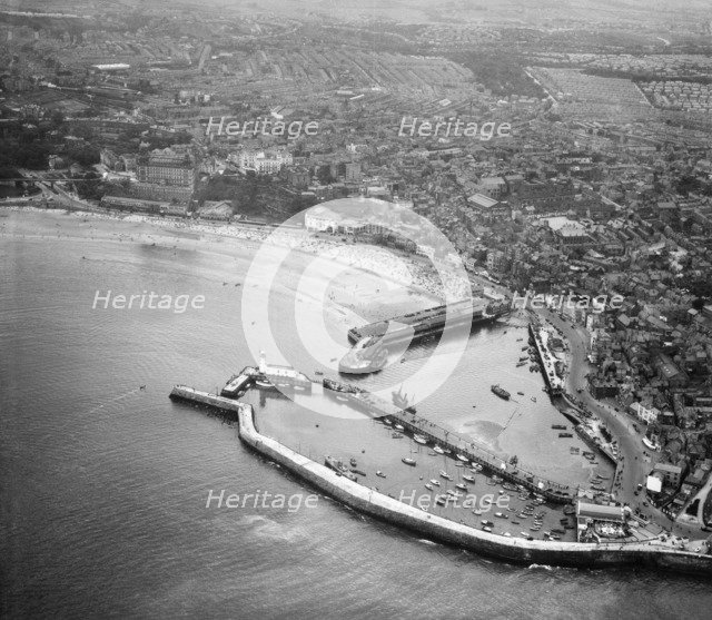 The Old and East Harbours and the town, Scarborough, North Yorkshire, 1948. Artist: Aerofilms.