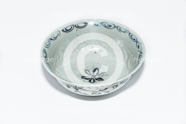 Blue and white bowl, 13th century. Artist: Unknown.