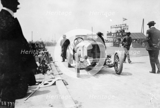 Mercedes of Christian Lautenschlager, French Grand Prix, Dieppe, 1908. Artist: Unknown