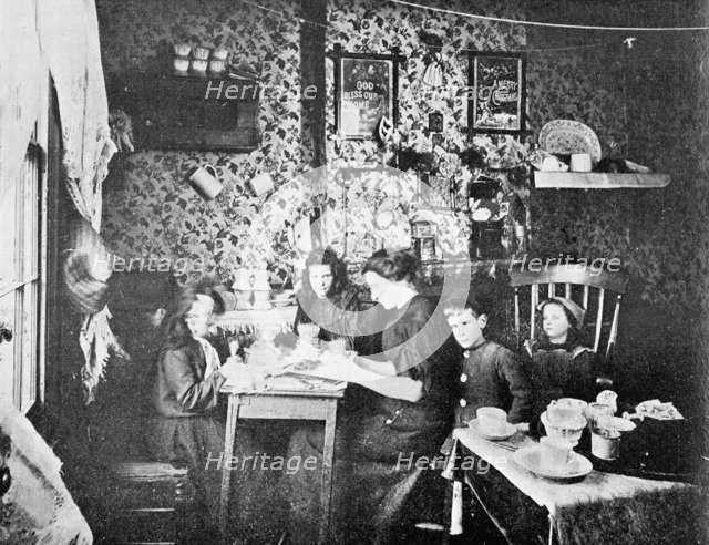 Bristle pickers working from home, London, c1900. Artist: Unknown