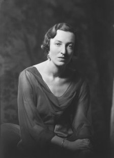 Miss Carol Paine, portrait photograph, 1933 Apr. 28. Creator: Arnold Genthe.