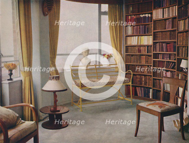 'Campbell-Grant: Living-room in a flat for Humphrey Thackrah, Esq., in Charterhouse Square, London', Creator: Unknown.