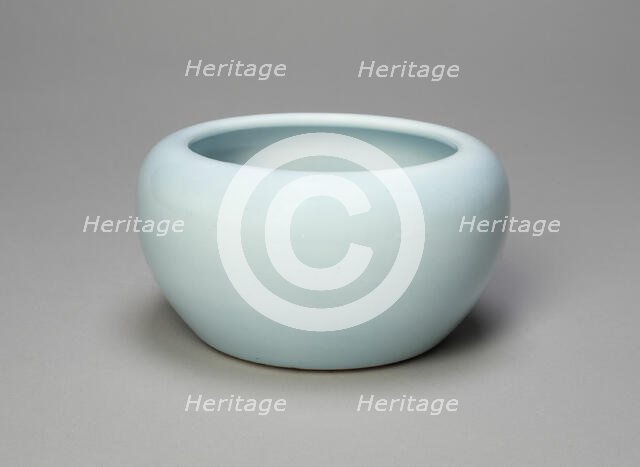 Brush Washer with Incurved Rim, Qing dynasty (1644-1911), Qianlong reign (1736-1795). Creator: Unknown.
