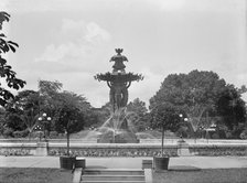 Botanical Gardens - Bartholdi Fountain, 1917 or 1918. Creator: Harris & Ewing.