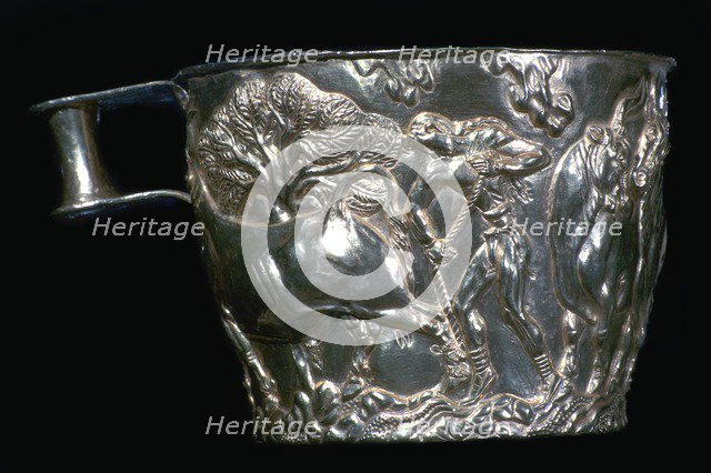 Gold Mycenaean cup, 15th century. Artist: Unknown