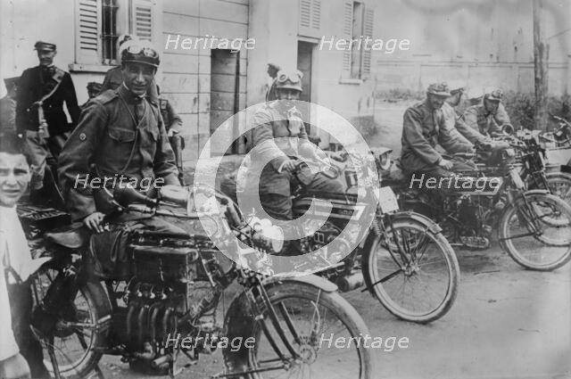 Italian Motor Cycle Squad, between 1914 and c1915. Creator: Bain News Service.