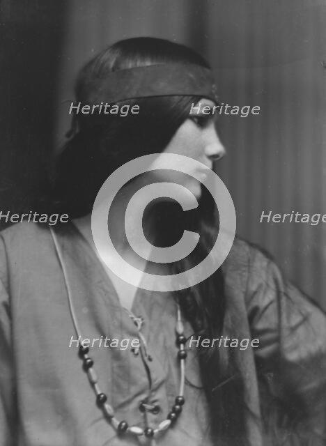 Trafford, Malinda, Miss, portrait photograph, 1915 Apr. 5. Creator: Arnold Genthe.