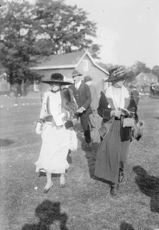 Mrs. R.L. Gerry, Carol Harriman, 1916. Creator: Bain News Service.