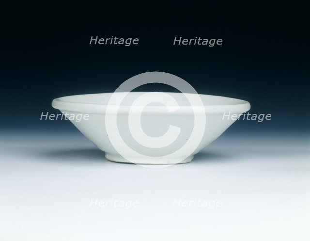 White Ding bi-foot bowl, Tang dynasty, China, 9th century. Artist: Unknown