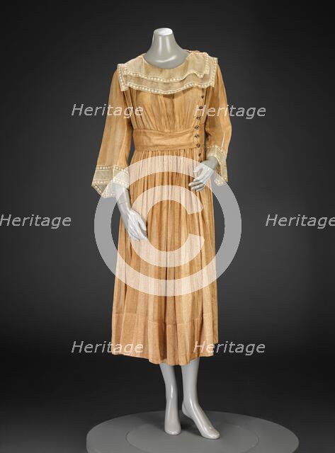 Dress, about 1918-1920. Creator: Unknown.