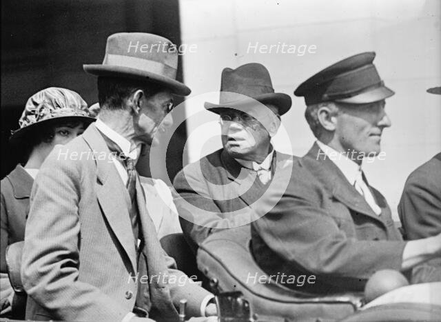 Emilio Robasa [sic], Delegate from Mexico, left, with Agustin Rodriguez, 1914. Creator: Harris & Ewing.
