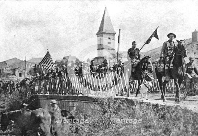 ''Les Americains dans le Saillant de Saint-Mihiel; Une campagnie americaine du genie..., 1918. Creator: Unknown.