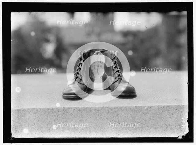 Shoes, between 1909 and 1914. Creator: Harris & Ewing.