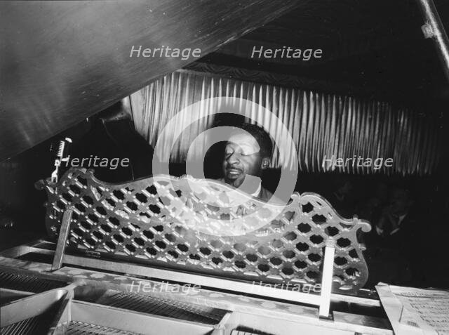 Portrait of Erroll Garner, New York, N.Y., 1946. Creator: William Paul Gottlieb.