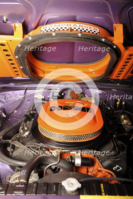 Dodge Coronet Hemi RT 1970. Artist: Simon Clay.