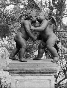 'Cherubs - Reconciliation', statue in the gardens of Melbourne Hall, Derbyshire, 1954. Artist: GB Mason.