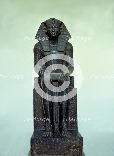 Tuthmosis III, statue from Thebes made in diorite.
