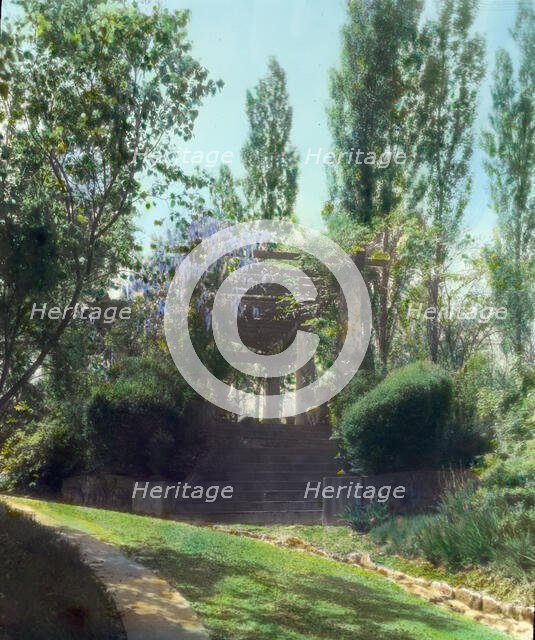 Samuel Hills Taft house, 3329 Morrison Avenue, Clifton, Ohio, 1922. Creator: Frances Benjamin Johnston.