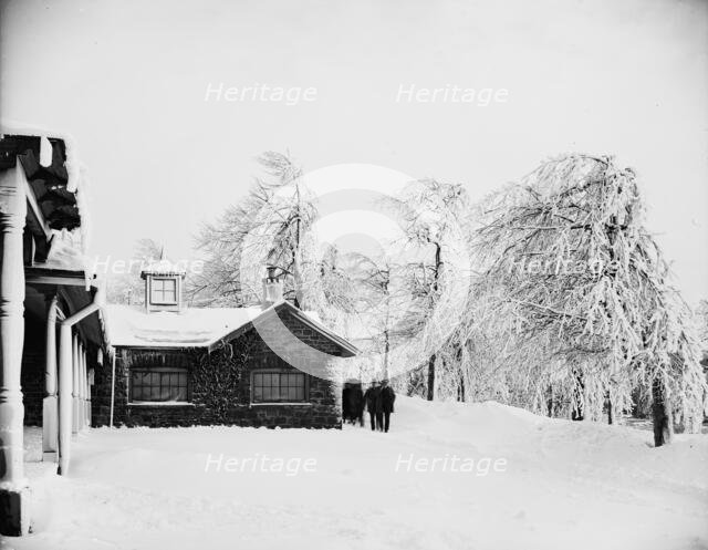 Winter, Prospect Park, Niagara Falls, between 1880 and 1901. Creator: Unknown.