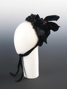 Evening bonnet, American, ca. 1892. Creator: Healy.