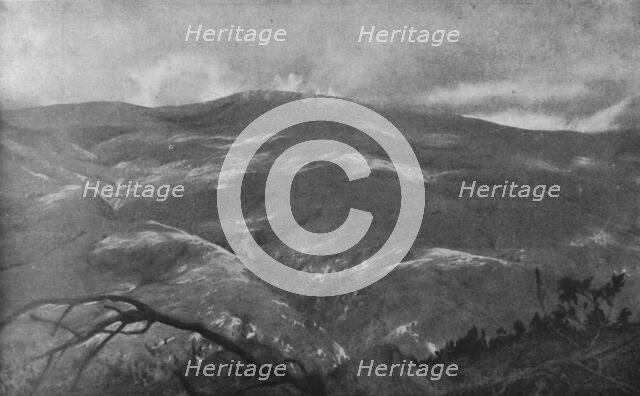 'Sur les champs de bataille Macedoniens de Gornitchevo et du Kaimaktchalan; Le sommet... 1916. Creator: Unknown.