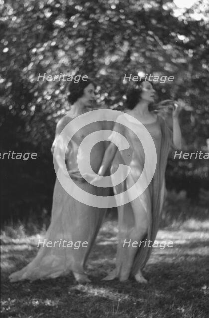 Desha and Leah dancing in Port Washington, 1921 Aug. 21. Creator: Arnold Genthe.