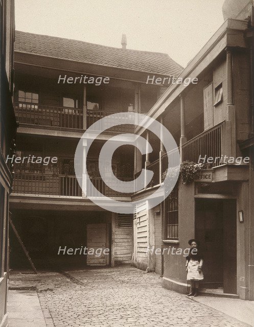 View of the courtyard at the Old Bell Inn, Holborn, London, 1884. Artist: Henry Dixon