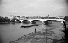 The River Thames and Waterloo Bridge, London, c1945-c1965. Artist: SW Rawlings