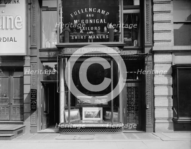 Detroit Photographic Company, 229 5th Ave. [Fifth Avenue], New York, between 1900 and 1910. Creator: Unknown.