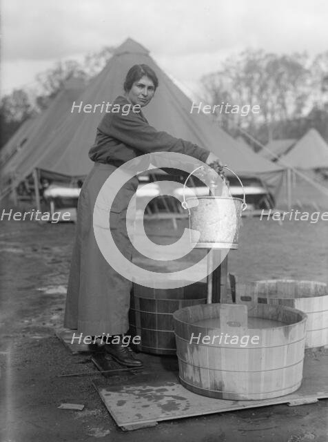 Woman's National Service School, Under Woman's Section, Navy League, Activities, 1916. Creator: Harris & Ewing.