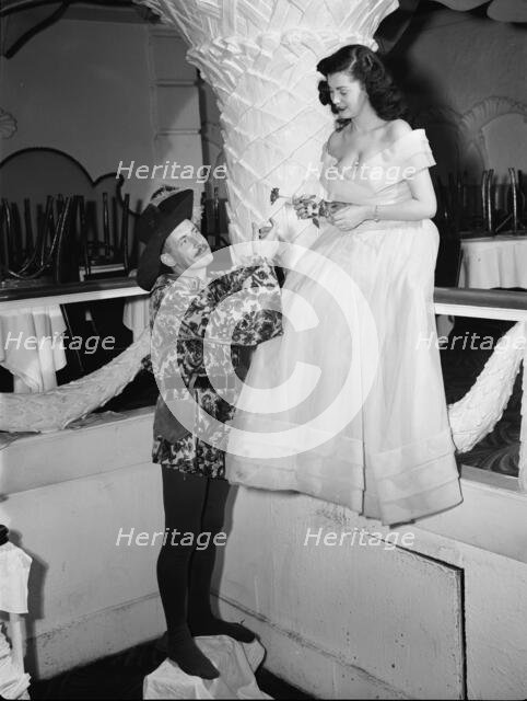 Portrait of Larry Clinton and Betty George, Copacabana(?), New York, N.Y., ca. Sept. 1947. Creator: William Paul Gottlieb.