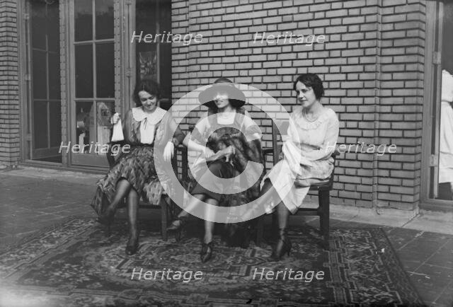 Constance Furman, Virginia Wynn, Irene Jones, between c1915 and c1920. Creator: Bain News Service.