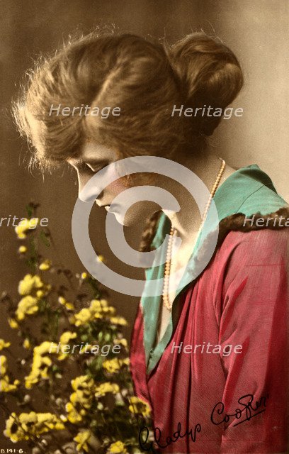 Gladys Cooper (1888-1971), English actress, early 20th century.Artist: Rotary Photo