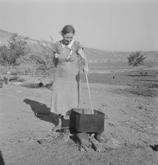 Mrs. Cates, Malheur County, Oregon, 1939. Creator: Dorothea Lange.