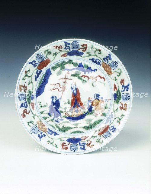 Wucai saucer with immortal and attendants, Wanli period, Ming dynasty, China, 1572-1620. Artist: Unknown